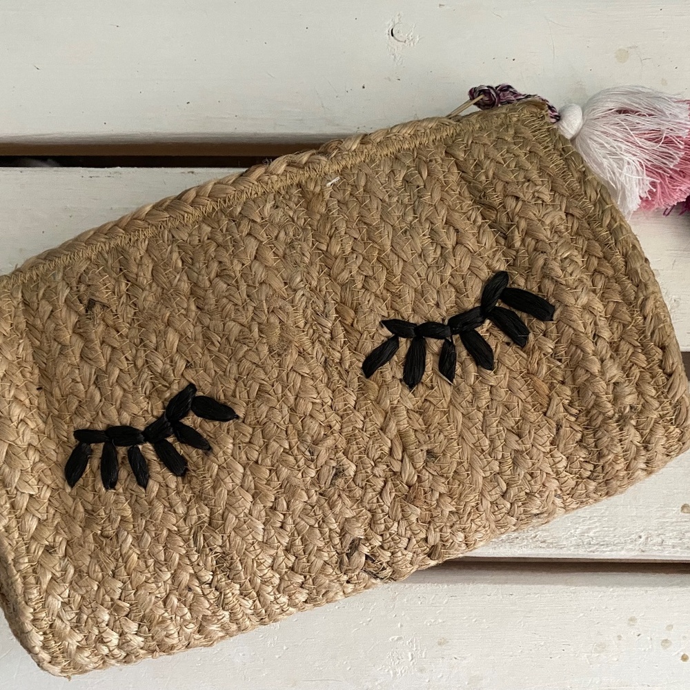 Shiraleah Jute Clutch Bag with Eyelash Print